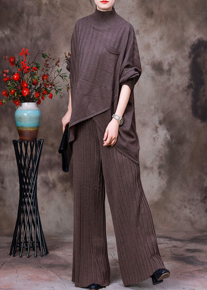 Well Tailored Sweater with a Graceful Silhouette