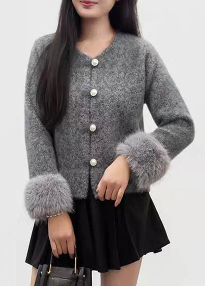 Gracefully Styled Coat for Any Occasion