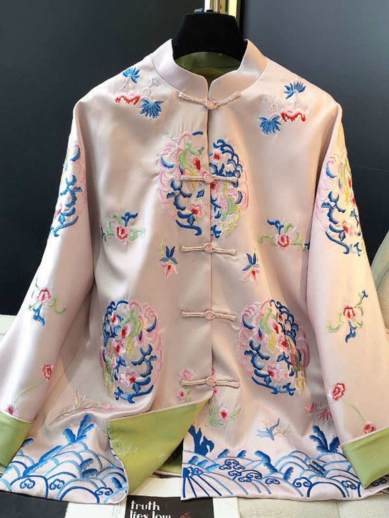 Classic Vintage Jacket with a Flattering Fit