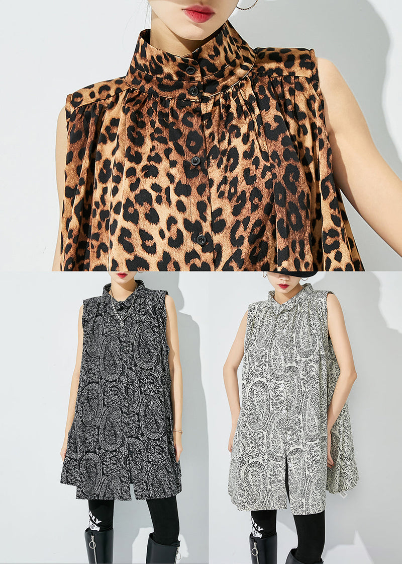 Beautifully Finished Blouse in a Timeless Design