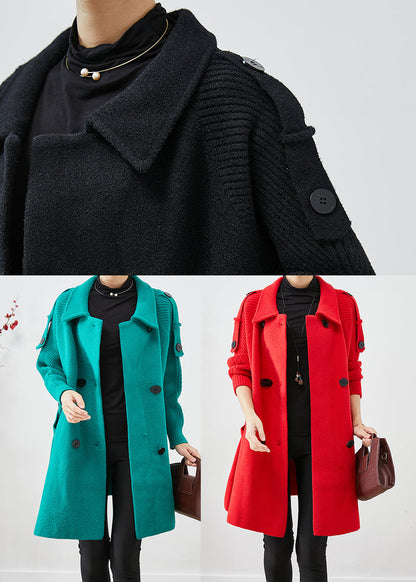 Well Tailored Coat with a Graceful Silhouette