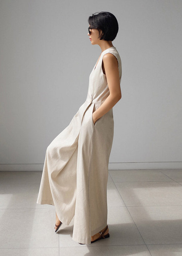 Effortlessly Elegant Pants with a Timeless Design