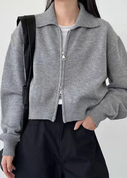 Well Tailored Cardigan with a Graceful Silhouette