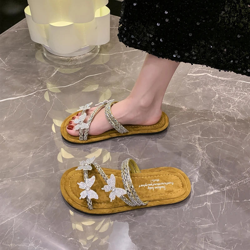 Graceful Orthopedic Sandals for Modern Look