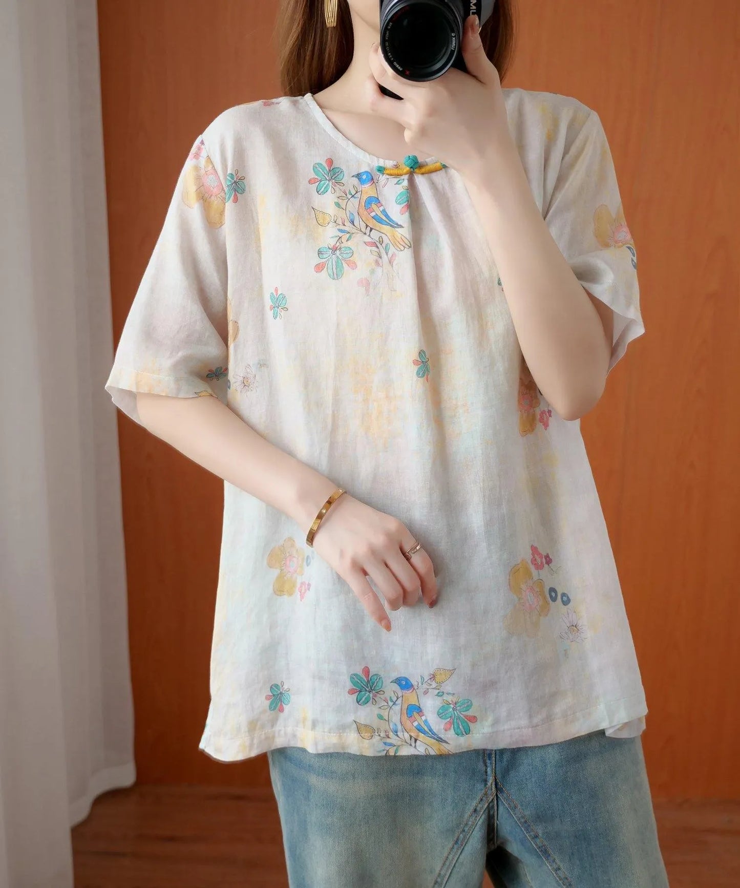 Beautifully Crafted Blouse in a Classic Style