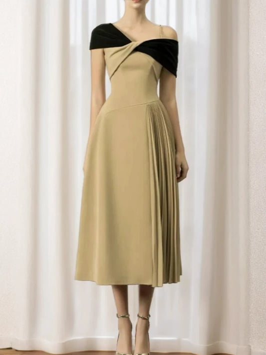 Polished Dress with an Effortless Classic Look