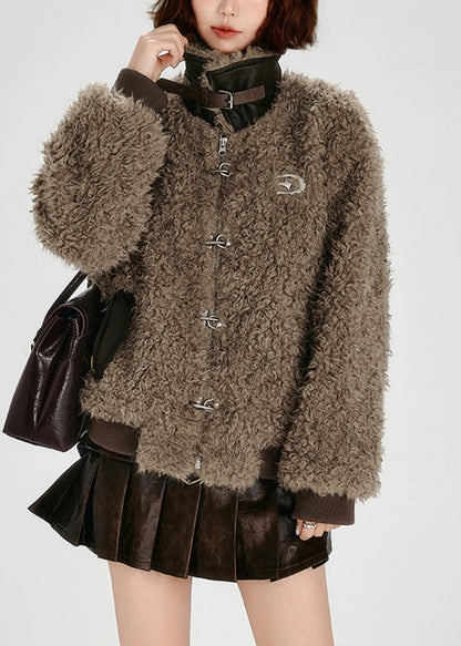 Gracefully Styled Coat for Any Occasion