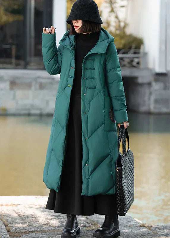 Beautifully Finished Coat in a Timeless Design