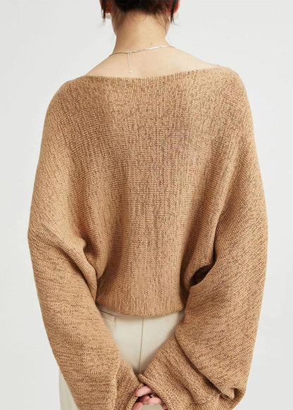 Effortlessly Elegant Top with a Timeless Design