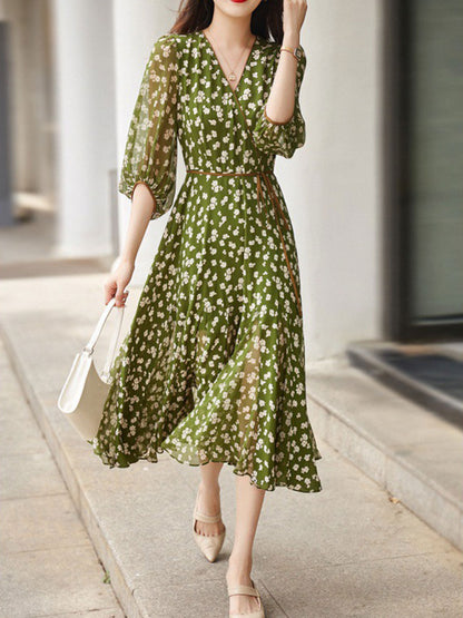 Gracefully Styled Dress for Any Occasion