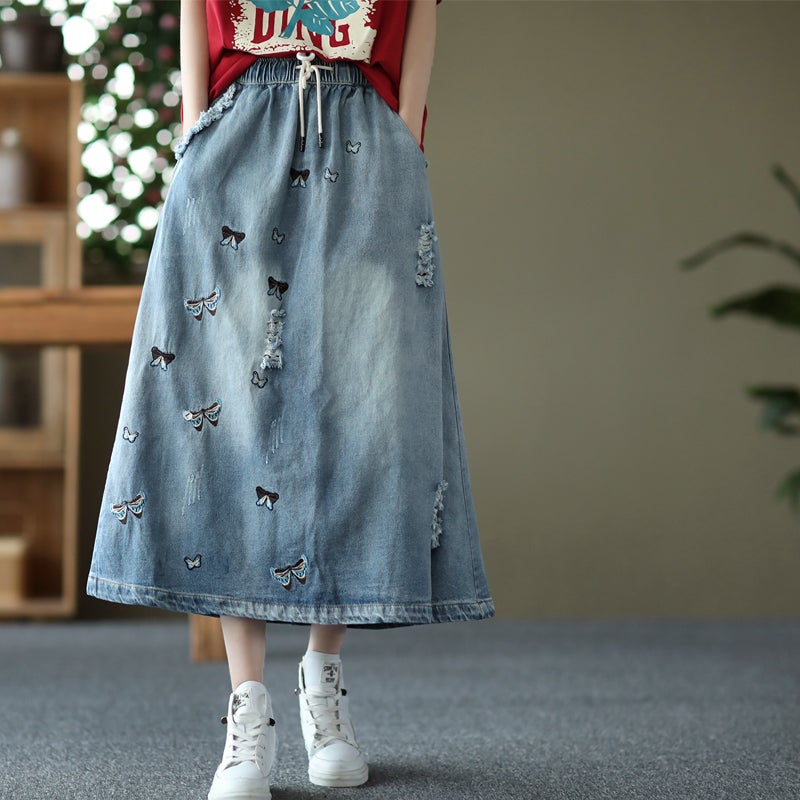 Effortlessly Elegant Garment with a Timeless Design