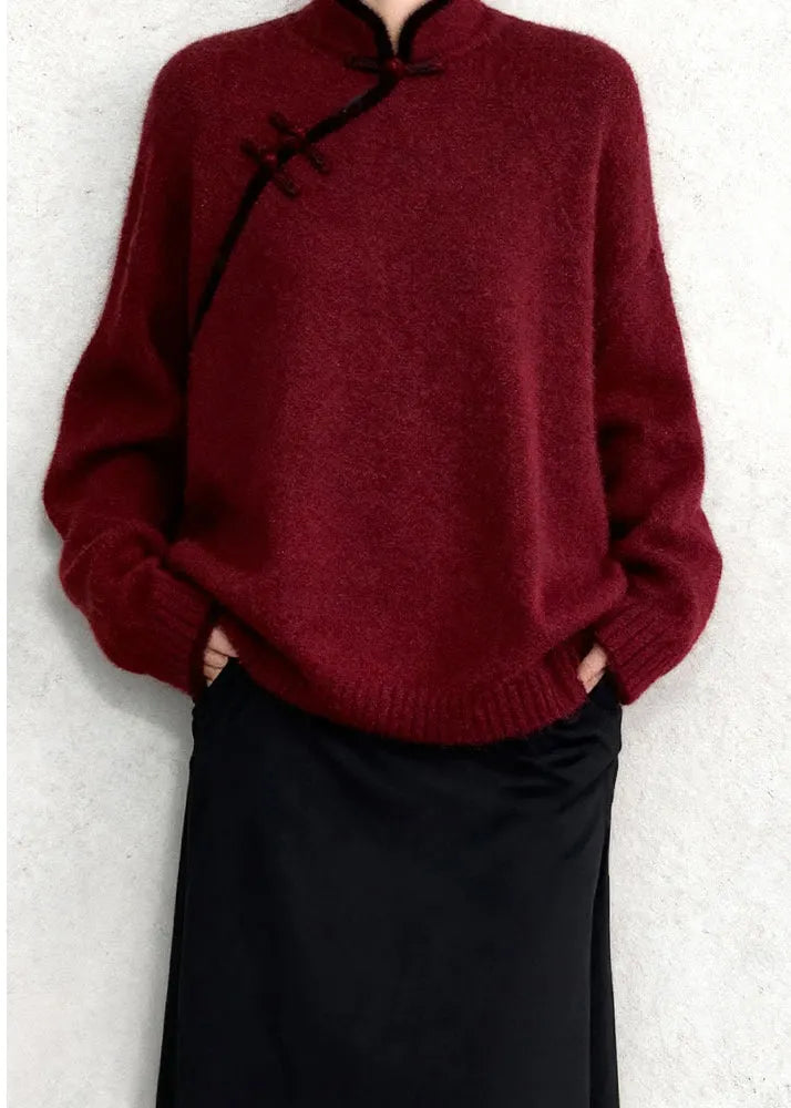 Effortlessly Elegant Top with a Timeless Design