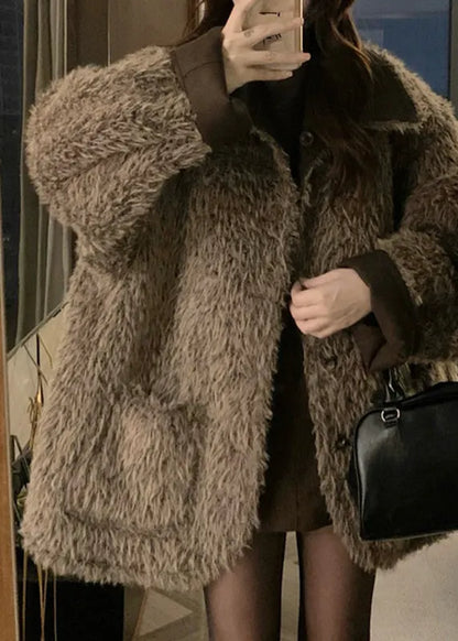 Elegantly Styled Coat for Everyday Wear