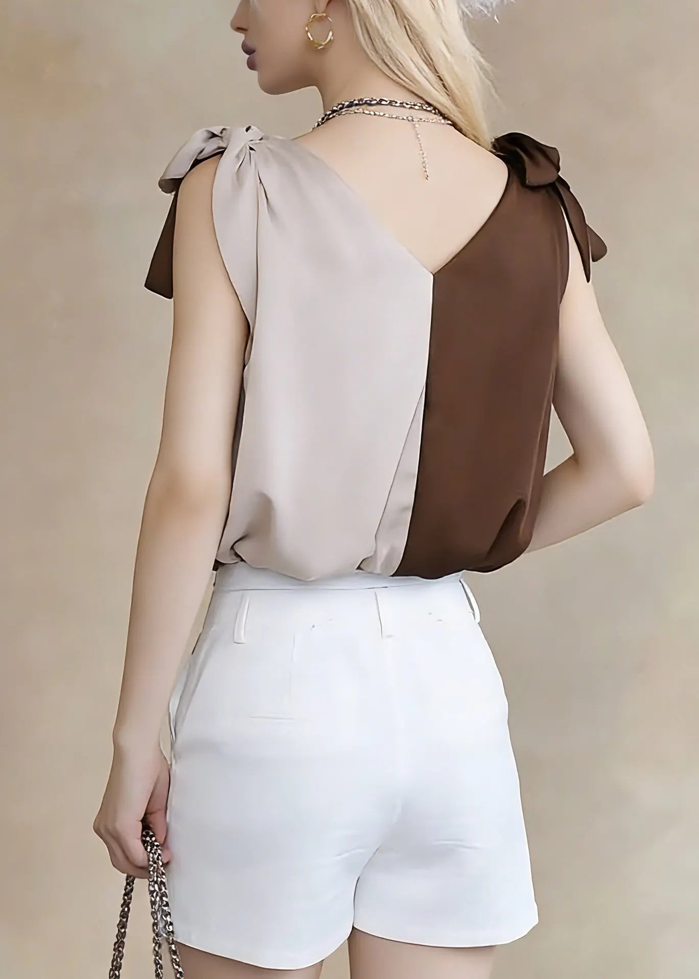 Classic Vintage & Enduringly Stylish Top