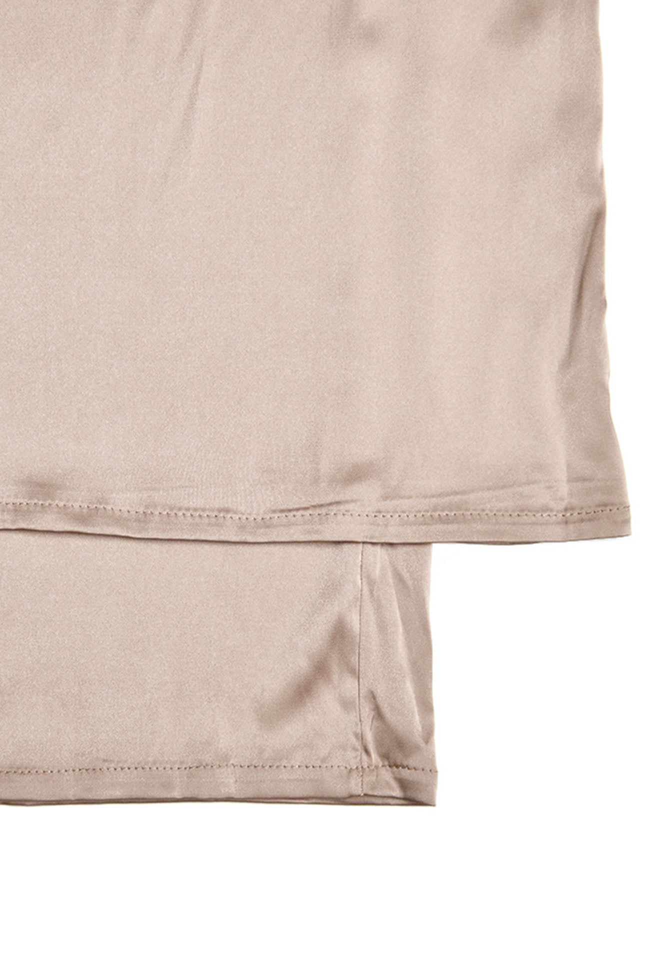 Sophisticated Garment with a Clean Classic Look