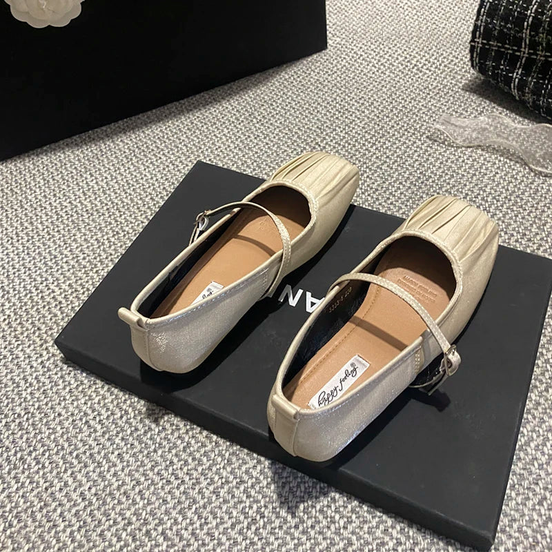 Comfortable Orthopedic Flats for Daily Wear
