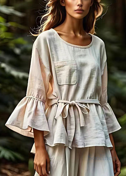 Sophisticated Blouse with a Clean Classic Look
