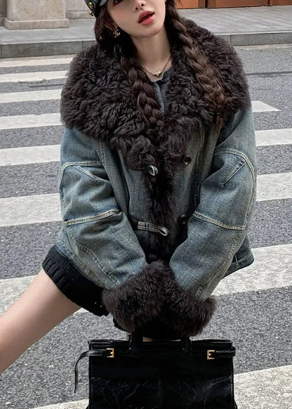 Elegantly Styled Jacket for Everyday Wear