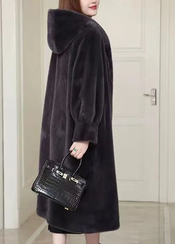 Gracefully Styled Coat for Any Occasion
