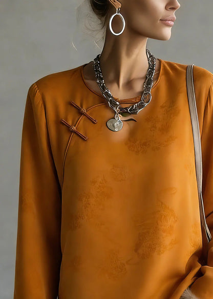 Well Tailored Shirt with a Graceful Silhouette