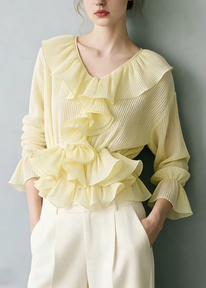 Well Tailored Shirt with a Graceful Silhouette
