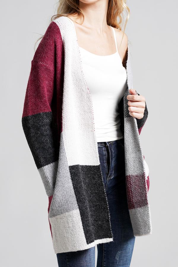 Effortlessly Elegant Cardigan with a Timeless Design