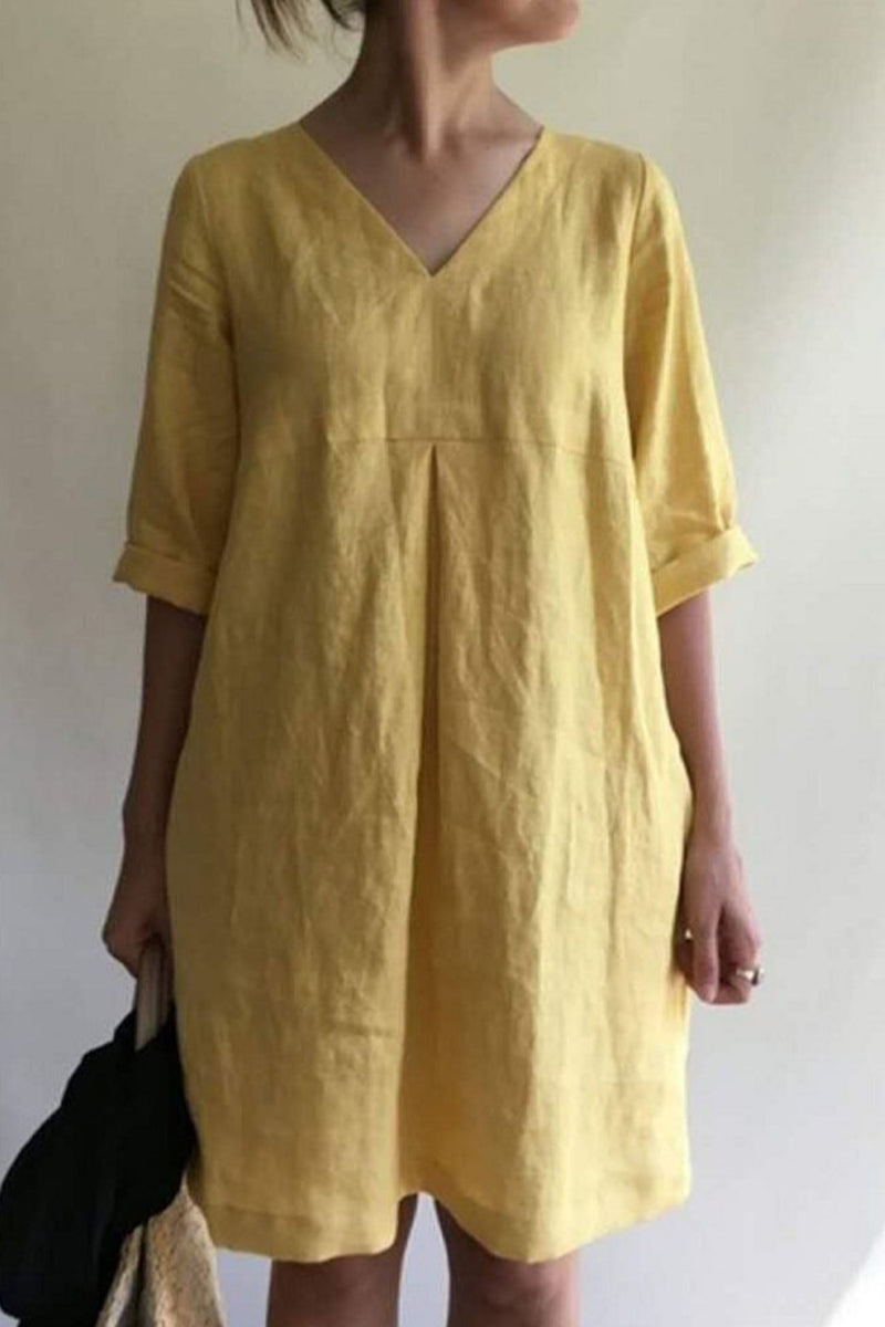 Effortlessly Elegant Dress with a Timeless Design