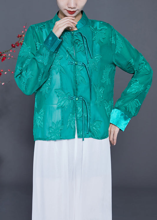 Effortlessly Elegant Top with a Timeless Design