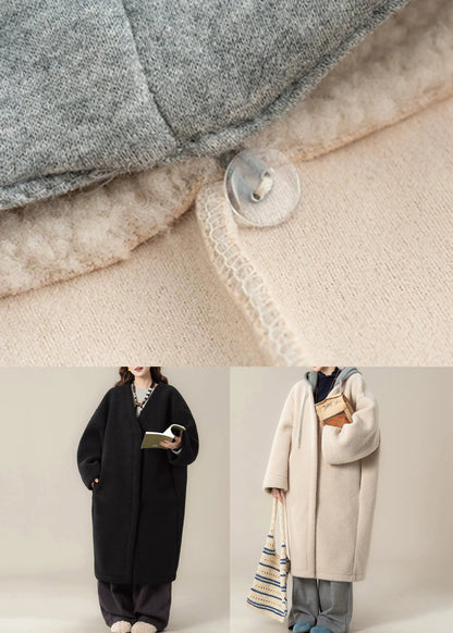 Well Tailored Coat with a Graceful Silhouette