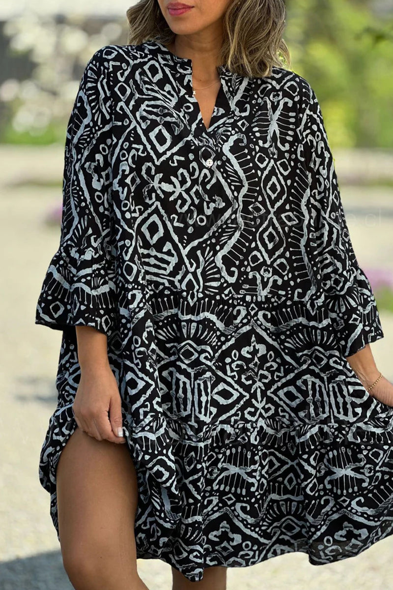 Well Tailored Dress with a Graceful Silhouette