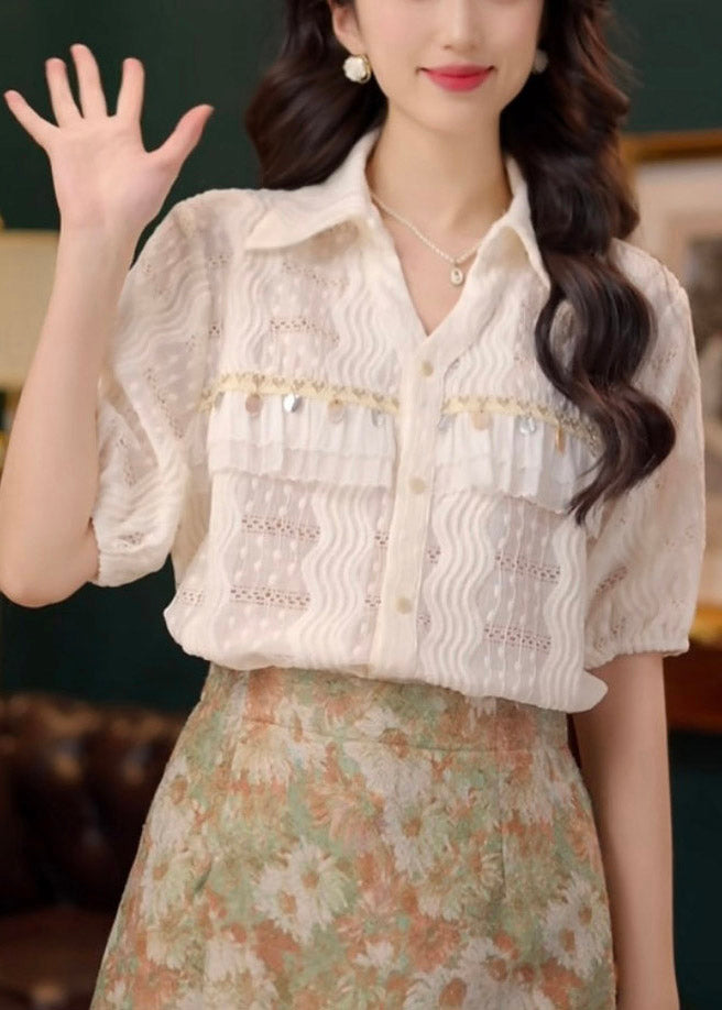 Effortlessly Elegant Blouse with a Timeless Design