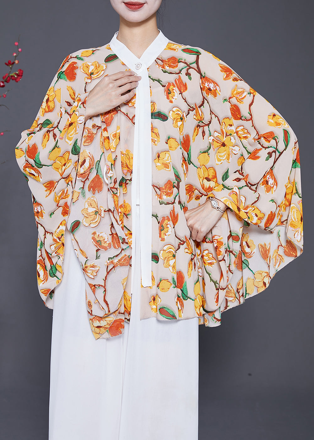 Beautifully Crafted Blouse in a Classic Style