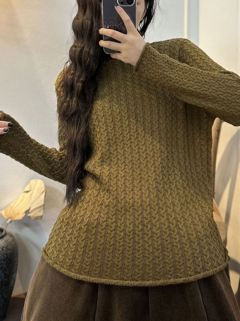 Classic Vintage Sweater with a Flattering Fit