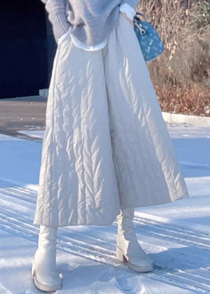 Well Tailored Pants with a Graceful Silhouette