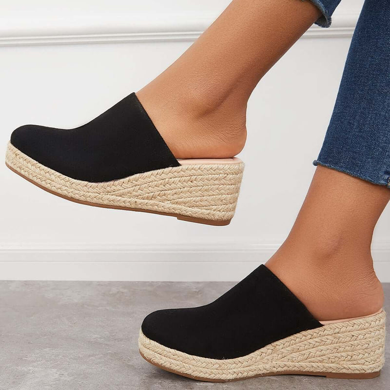 Chic Orthopedic Sandals with Unique Design