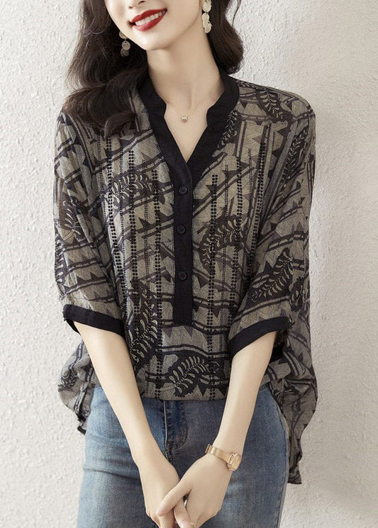 Beautifully Finished Top in a Timeless Design
