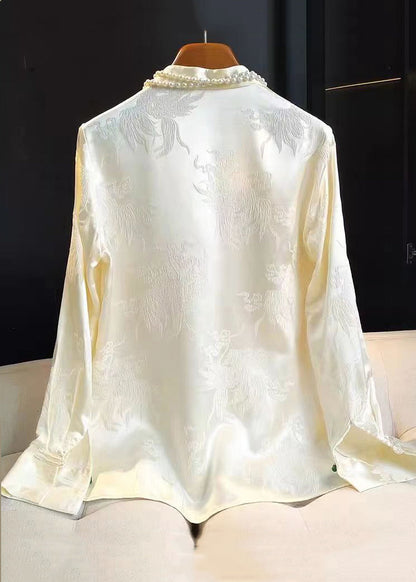 Classic Vintage Shirt with a Flattering Fit