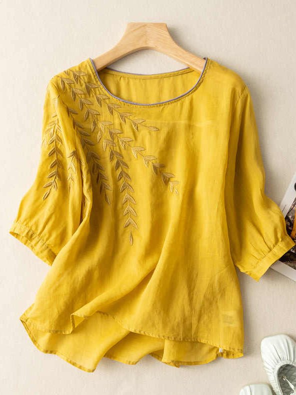 Effortlessly Elegant Shirt with a Timeless Design