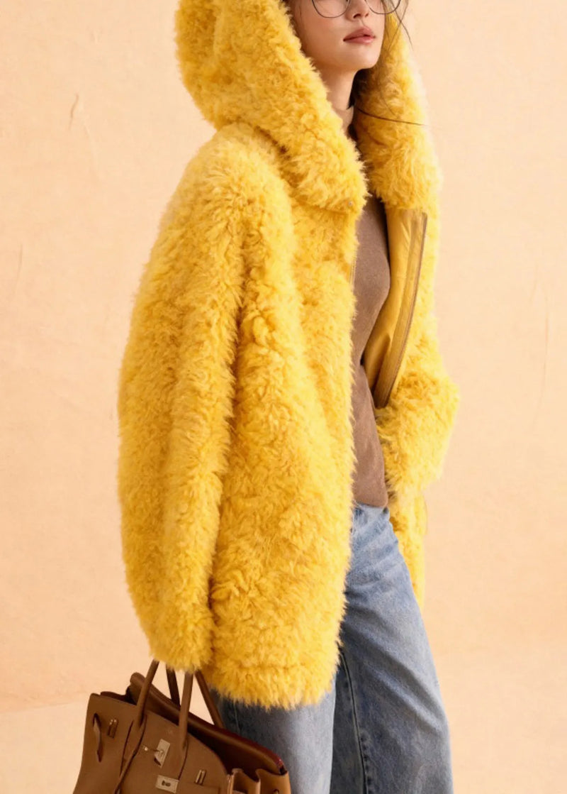 Classic Vintage Coat with a Flattering Fit