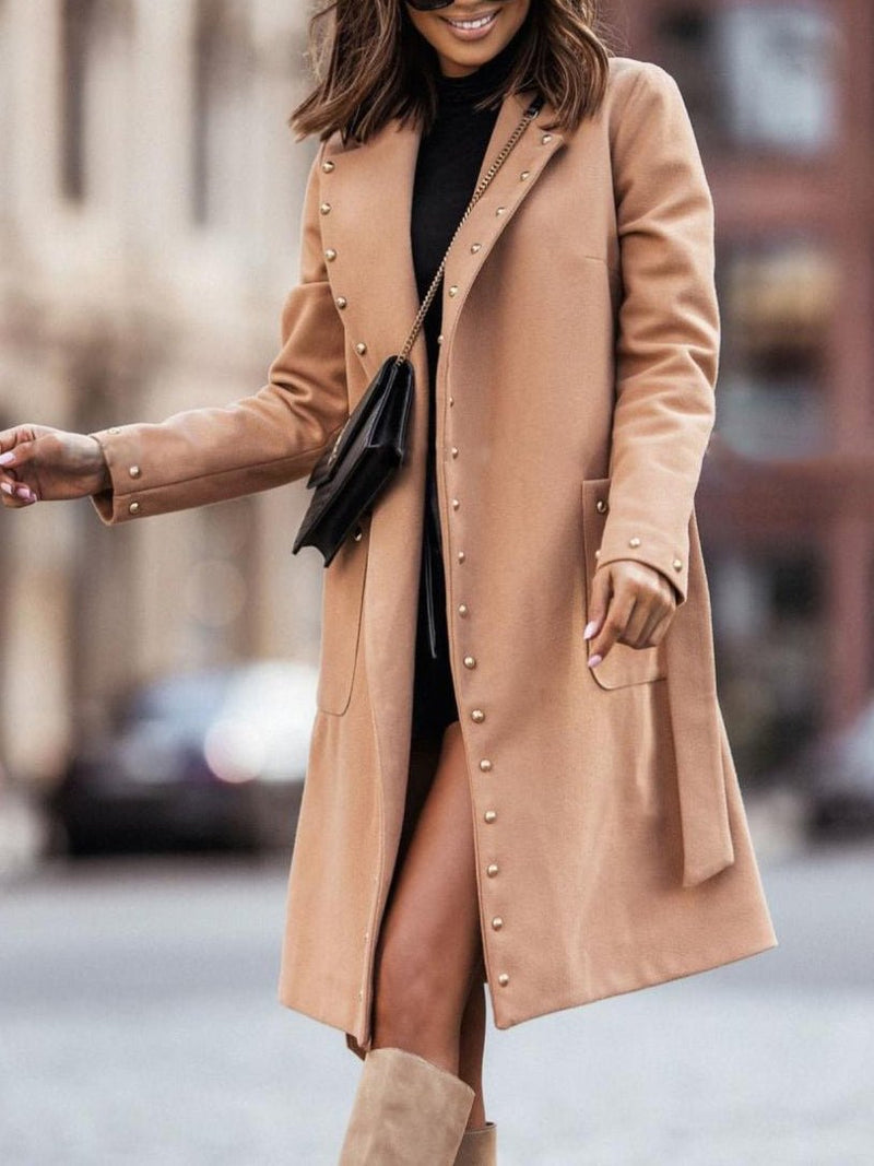 Beautifully Finished Coat in a Timeless Design