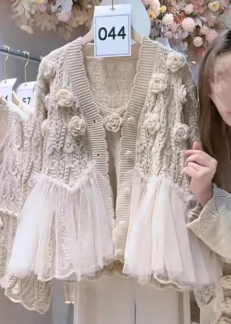 Classic Vintage Cardigan with a Flattering Fit