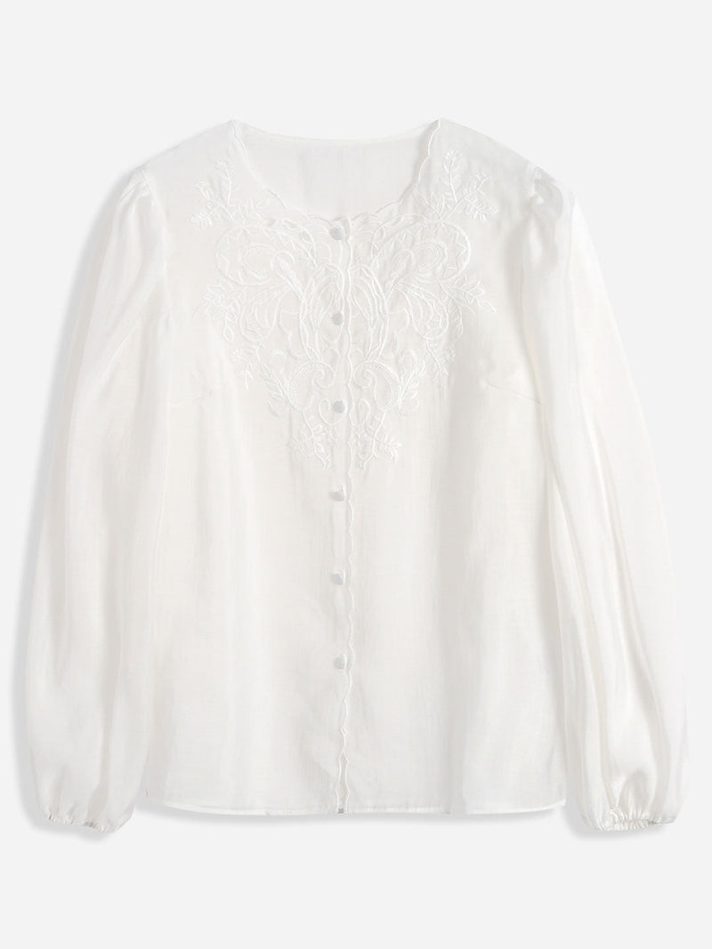Well Tailored Shirt with a Graceful Silhouette